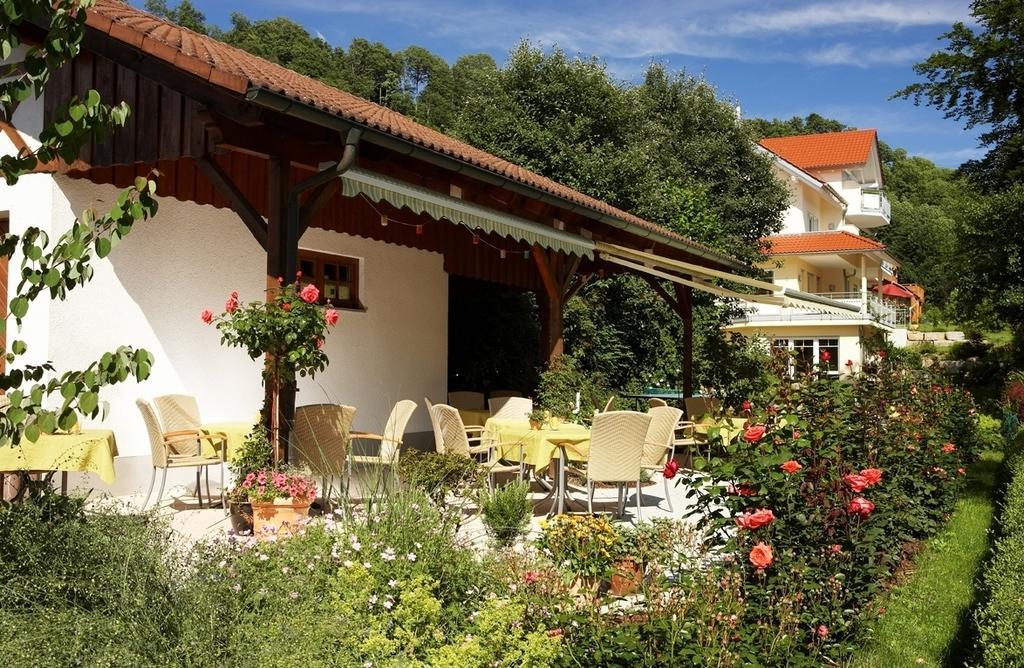 Hotel Garni Hack Heiligenborn Exterior foto